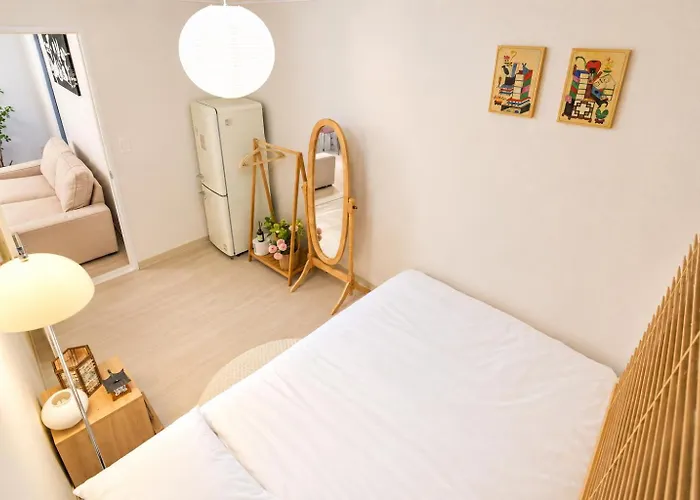 Sosohan Stay,3r4b-jongnogu, Hyehwa, Naksan Park Bed and breakfast